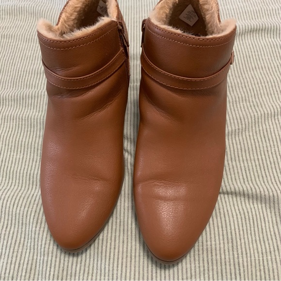 Old Navy Brown Faux Fur Lined Ankle Booties - Picture 4 of 4